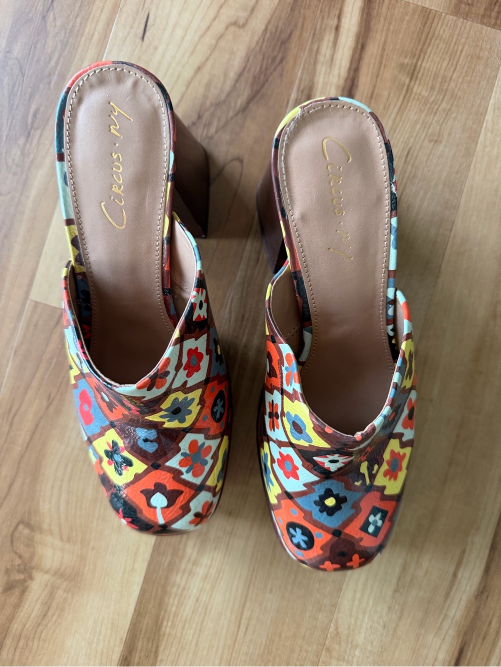 Circus by Sam Edelman Floral Multicolor Block Heel Mules